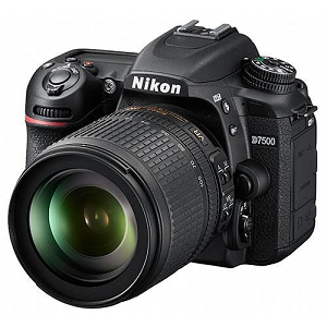 Camera NIKON D7500 + AF-S DX NIKKOR 18-140 VR
